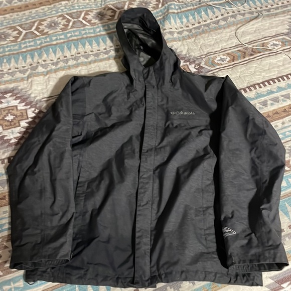 Columbia Other - Mens Columbia Omni-tech rain coat. Medium